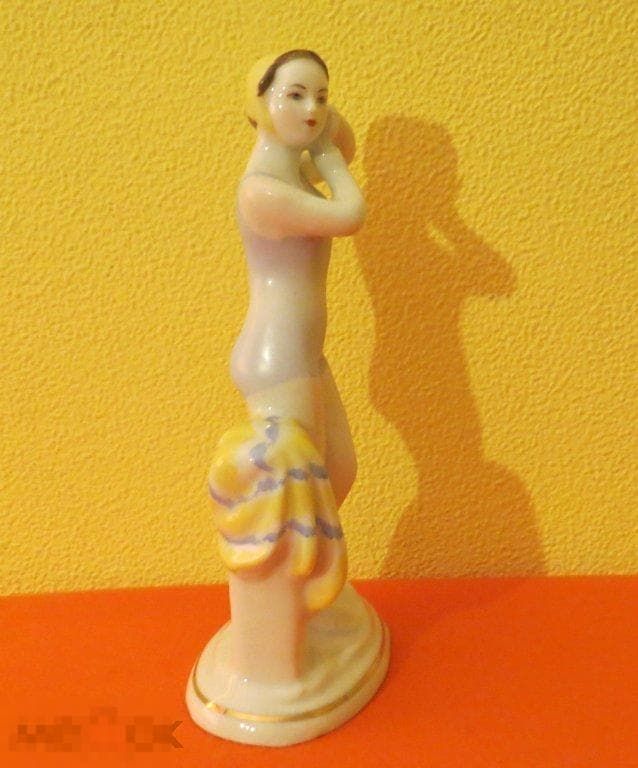 Юная купальщица - View 4