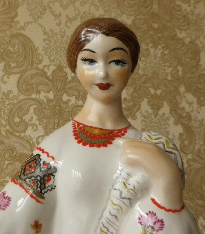 Девушка с рушныком - View 5