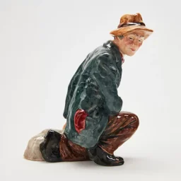 Статуэтка «The Poacher», HN2043 - View 2