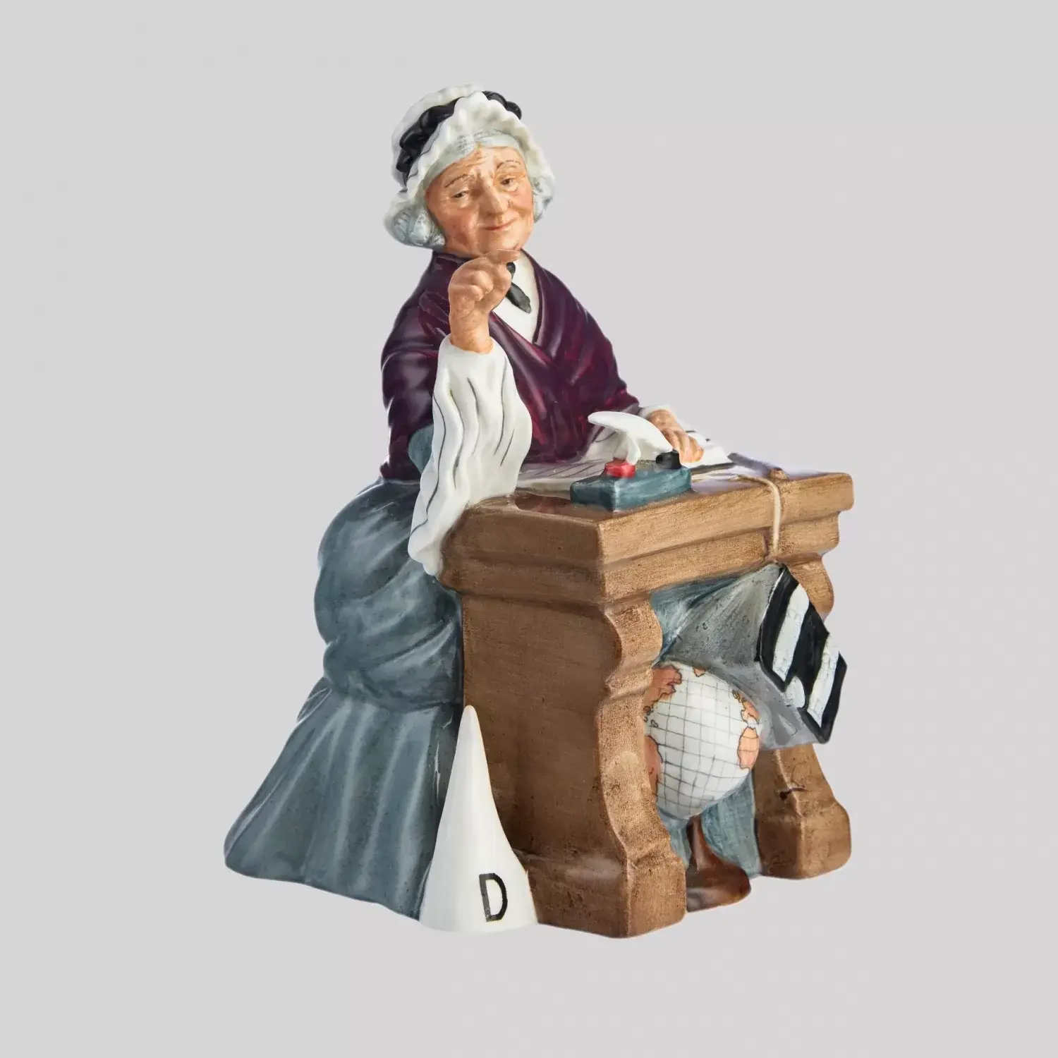 Статуэтка "Учитель" - View 4