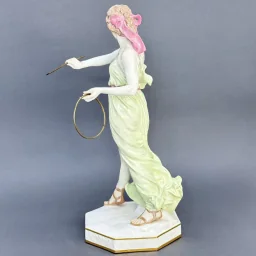 Скульптура HOOP THROWER модель Reinhold Boeltzig Германия 1909 г - View 5