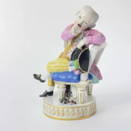 Фигурка "Молодой аристократ" 1860е г - View 3