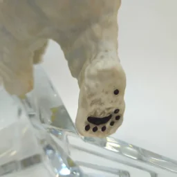 Фигурка белого полярного медведя “Lord of ice” - Повелитель льда на хрустальной подставке - View 12