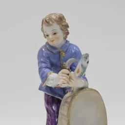 Фигурка "Юноша чистящий рыбу" 1924-34г - View 7