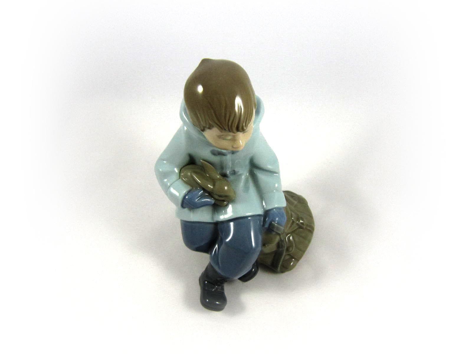 Мальчик с кроликом Lladro - View 2