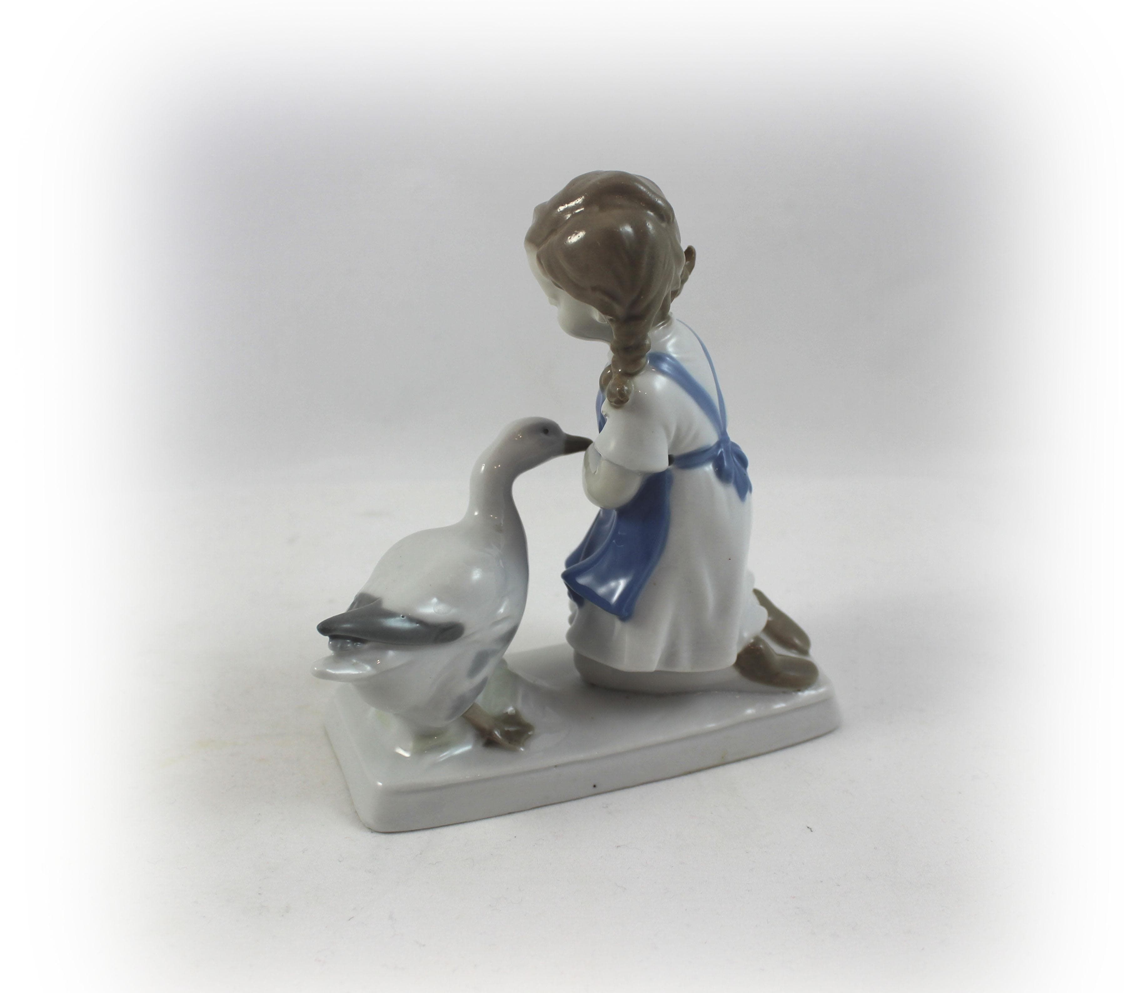 Девочка с гусем - View 2