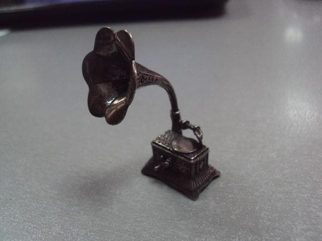 Фигурка граммофон серебро 925 проба европа