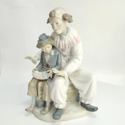 Фигурка " Клоун с мальчиком"