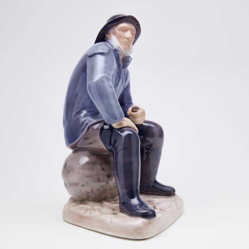 Фигурка "Старый рыбак" - View 2