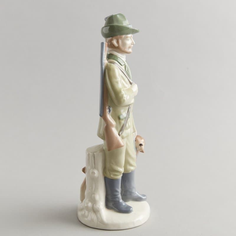 Охотник с собакой - View 2