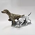 Фигурка двух охотничьих собак на постаменте - View 2