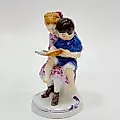 Фигурка Брат и сестра с книгой - View 2