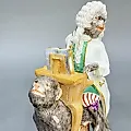 Статуэтка Обезьяна с клавесином верхом на обезьяне №19 в серии обезьяний оркестр Германия 1974 г - View 3