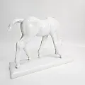 Фигурка белой лошади - View 3