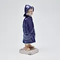 Фигурка "Мальчик в дождевике" - View 3