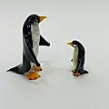 Пара пингвин и пингвиненок - View 2