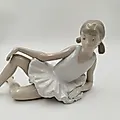 Фарфоровая статуэтка "Лежащая балерина" с росписью, NAO Porcelain, Испания, 1970-2000 гг. - View 3