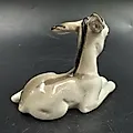 Фарфоровая статуэтка "Лежащий ослик" скульптора П.П. Веселова, ИФЗ, СССР, 1970-1992 гг. - View 3
