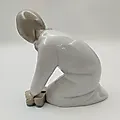 Фарфоровая статуэтка Lladro "Девочка с тапочками", Испания, 1970-е - View 3