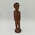 Резная деревянная статуэтка мужчины, африканское искусство, 1980-2010 гг. - View 2