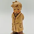Фарфоровая статуэтка «Слишком застенчив, чтобы петь» M.I. Hummel, Goebel, Германия, 2003-2004 - View 3