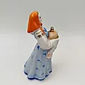 Статуэтка 'Девушка с караваем' из фарфора, Дулево, СССР, 1950-1965 - View 5