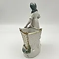 Фарфоровая статуэтка-салфетница «Юная цветочница», Европа, 1970-1990 - View 2