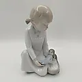 Фарфоровая статуэтка "Девочка с куклой у колыбели" NAO Porcelain, Испания - View 2