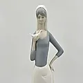 Фарфоровая статуэтка «Девушка с голубем» в стиле Lladro, Испания, 1970-1978 - View 2