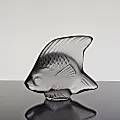 Хрустальная рыбка серого оттенка