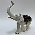 Фигурка "Индийский слон с поднятым хоботом" 1930е гг