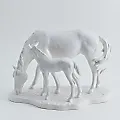 Скульптурная группа "Кобыла с жеребенком"