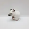 Фарфоровая статуэтка «Сиамская мышь с орехом» скульптора Г.Л. Чариной, ИФЗ, современная работа
