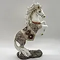 Статуэтка 'Конь на дыбах' из композитного материала с золочением, Китай, 2000-2020 гг.