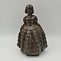 Статуэтка «Юная красавица в бальном платье», металл, бронзирование, Западная Европа, 1960-1980