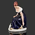 Фарфоровая статуэтка «Девушка с голубями» Royal Dux, Чехословакия, 1970-1990