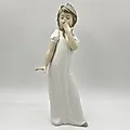 Фарфоровая статуэтка «Удивленная девочка» NAO Porcelain, Испания, 1970–1990 гг.