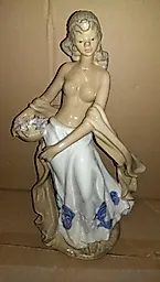 Девушка с цветами. Туземка.