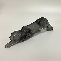 Статуэтка пантеры дымчатого оттенка "Zeila"