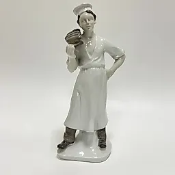 1970е ГДР фигурка Пекарь