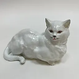 Фигурка "Кошка" начало 20 в