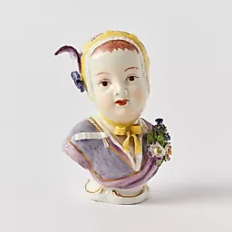 Старинный фарфоровый бюст девочки с ручной росписью