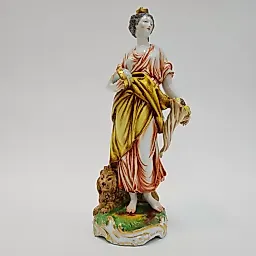 Статуэтка в стиле Каподимонте