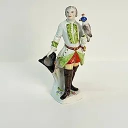 Фарфоровая статуэтка "Сокольничий" от Мейсен, Германия, 1910-1924 гг.