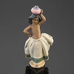 Фарфоровая статуэтка Lladro 'Девушка с кувшином', Испания, 1980-1995 гг.