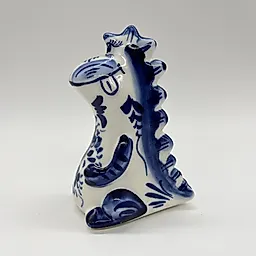 Фарфоровая статуэтка «Дракон» с цветочным декором, Гжель, СССР, 1986-1991 гг.