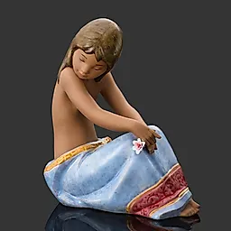 Фарфоровая статуэтка Lladro 'Красота островов' от Хавьера Малавии, Испания 1997