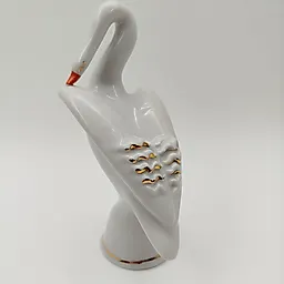 Фарфоровая статуэтка «Белый лебедь» с золочением, Дулевский завод, СССР, 1970-1990 гг.