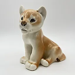 Фарфоровая статуэтка "Львенок сидящий" скульптора Воробьева Б.Я., ЛФЗ, СССР, 1970-1990 гг.