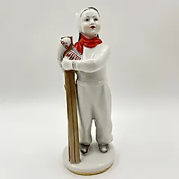 Фарфоровая статуэтка 'Лыжница' ЛФЗ, СССР, 1960-1970 гг.